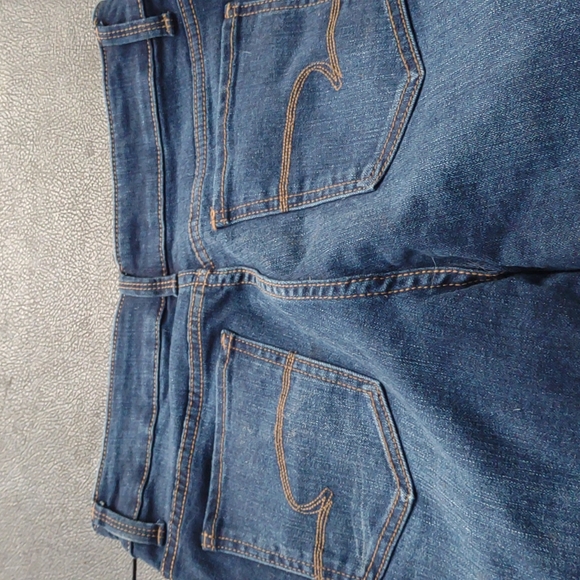 Jeans - Picture 3 of 3